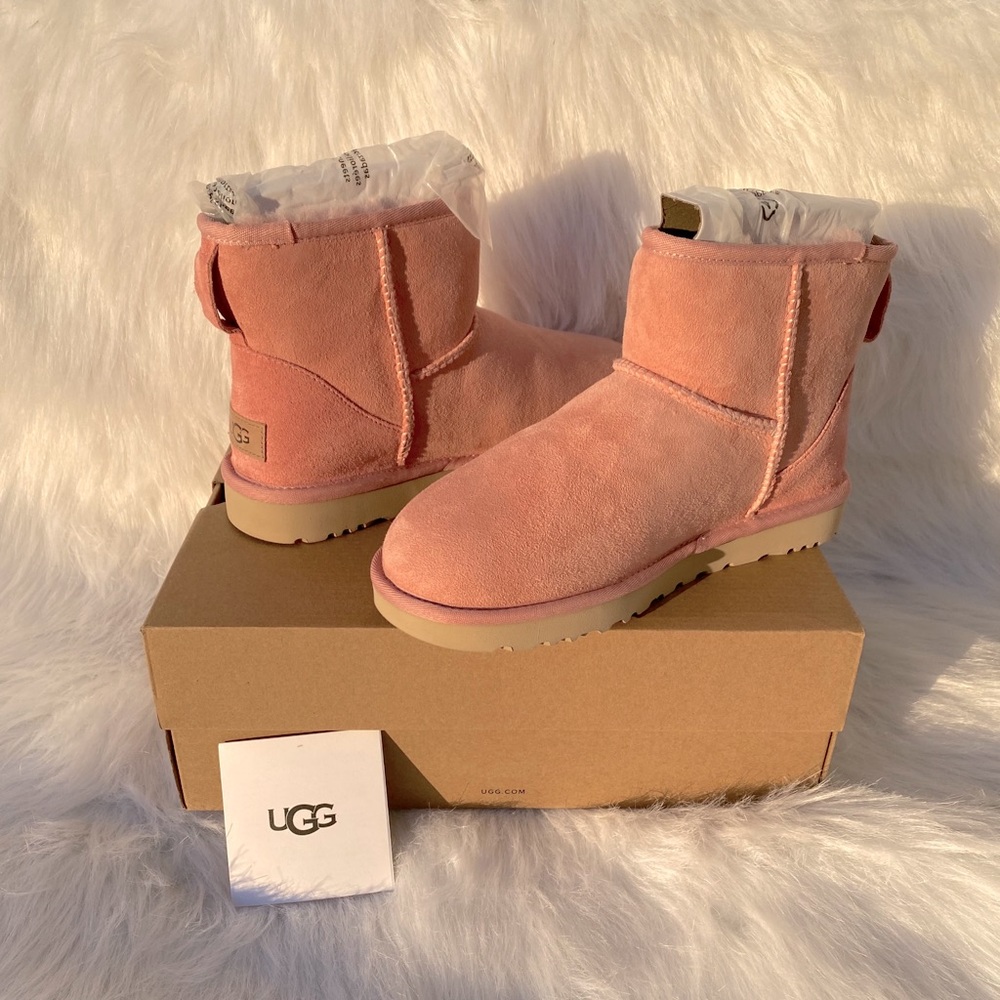 NWT Ugg Mini Boots